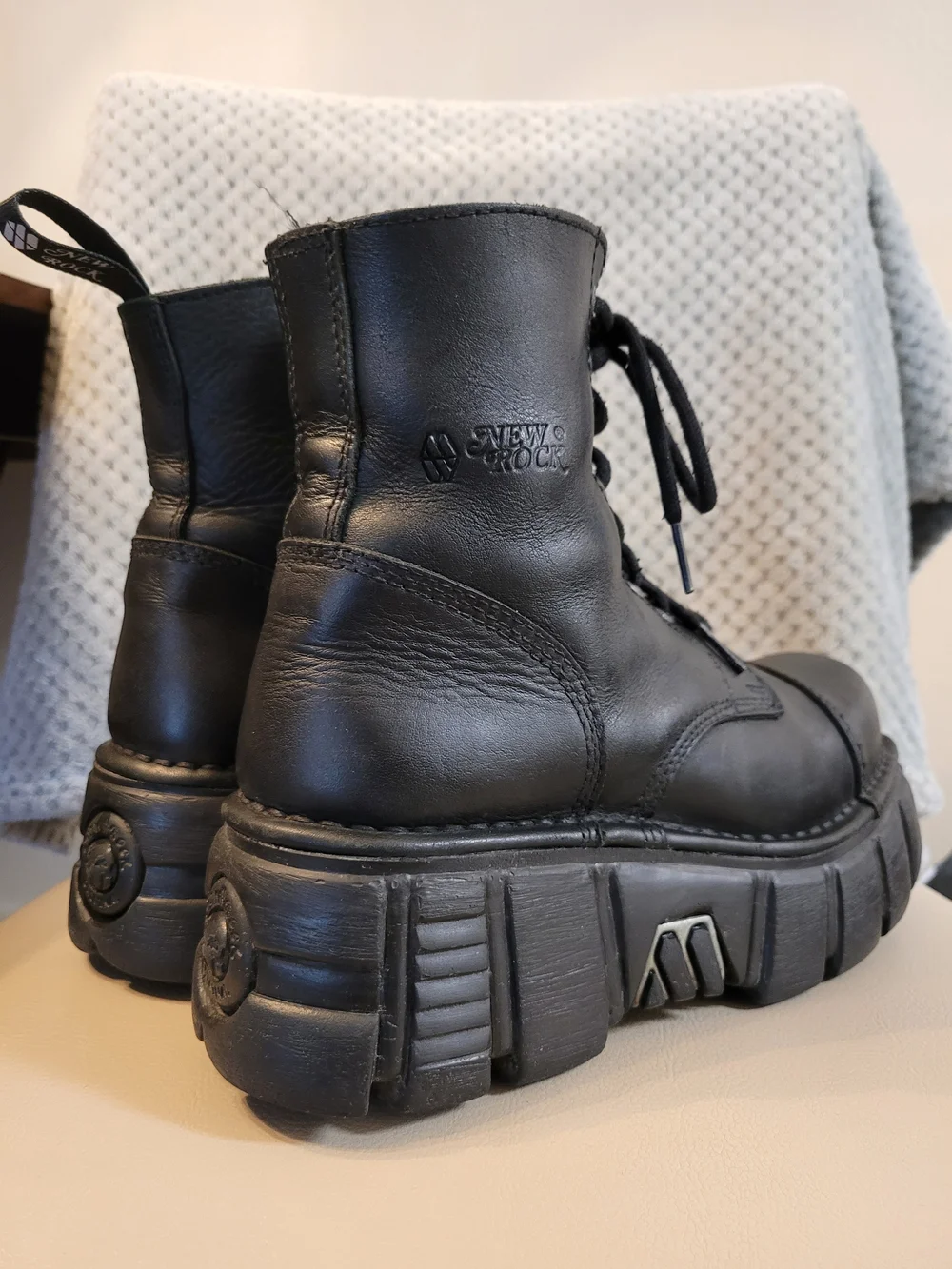 New Rock Combat Boots